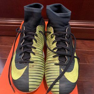 Nike Mercurial Soccer Cleats Youth Size 6